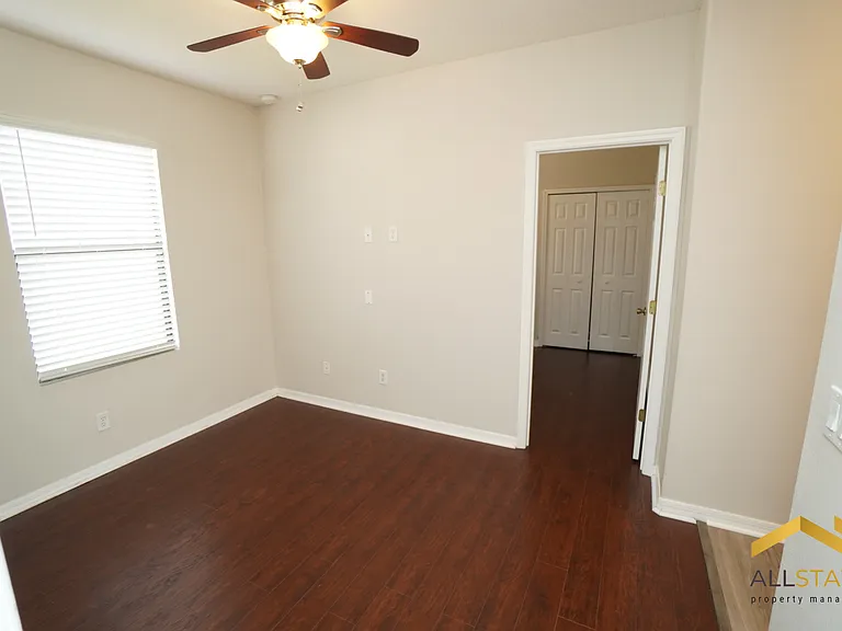 401 Savannah Preserve Loop — Photo 16