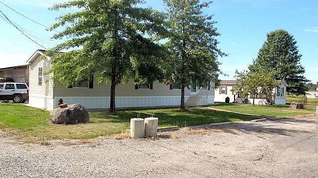1st image of 22 Green View Ln