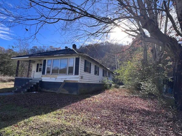 94 Paynes Ln, Pineville, KY 40977