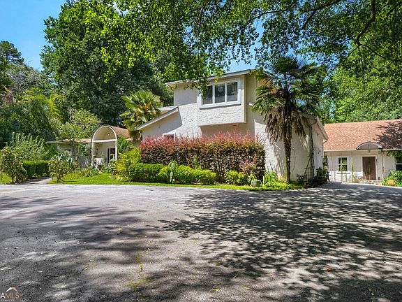 2nd image of 2742 Cliffview Dr SW