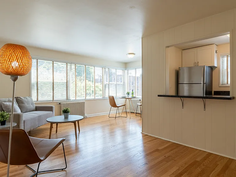 Edgecliff — Photo 16