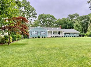 755 Brigantine Dr, Southold, NY 11971