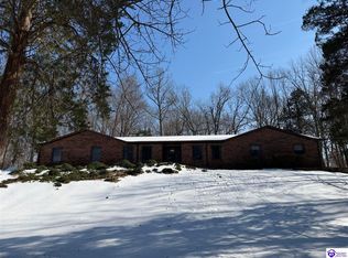 320 Forest Trce, Radcliff, KY 40160