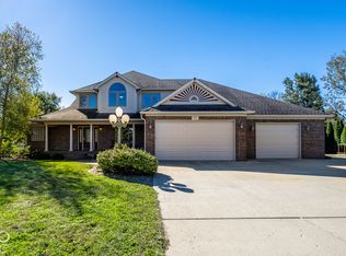 3634 N Hunters Ct, Greenfield, IN 46140