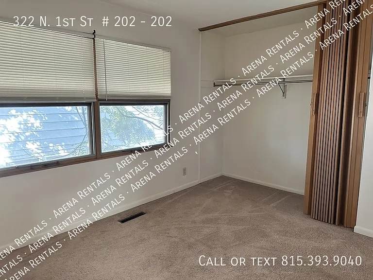 322 N 1st St #202 — Photo 14