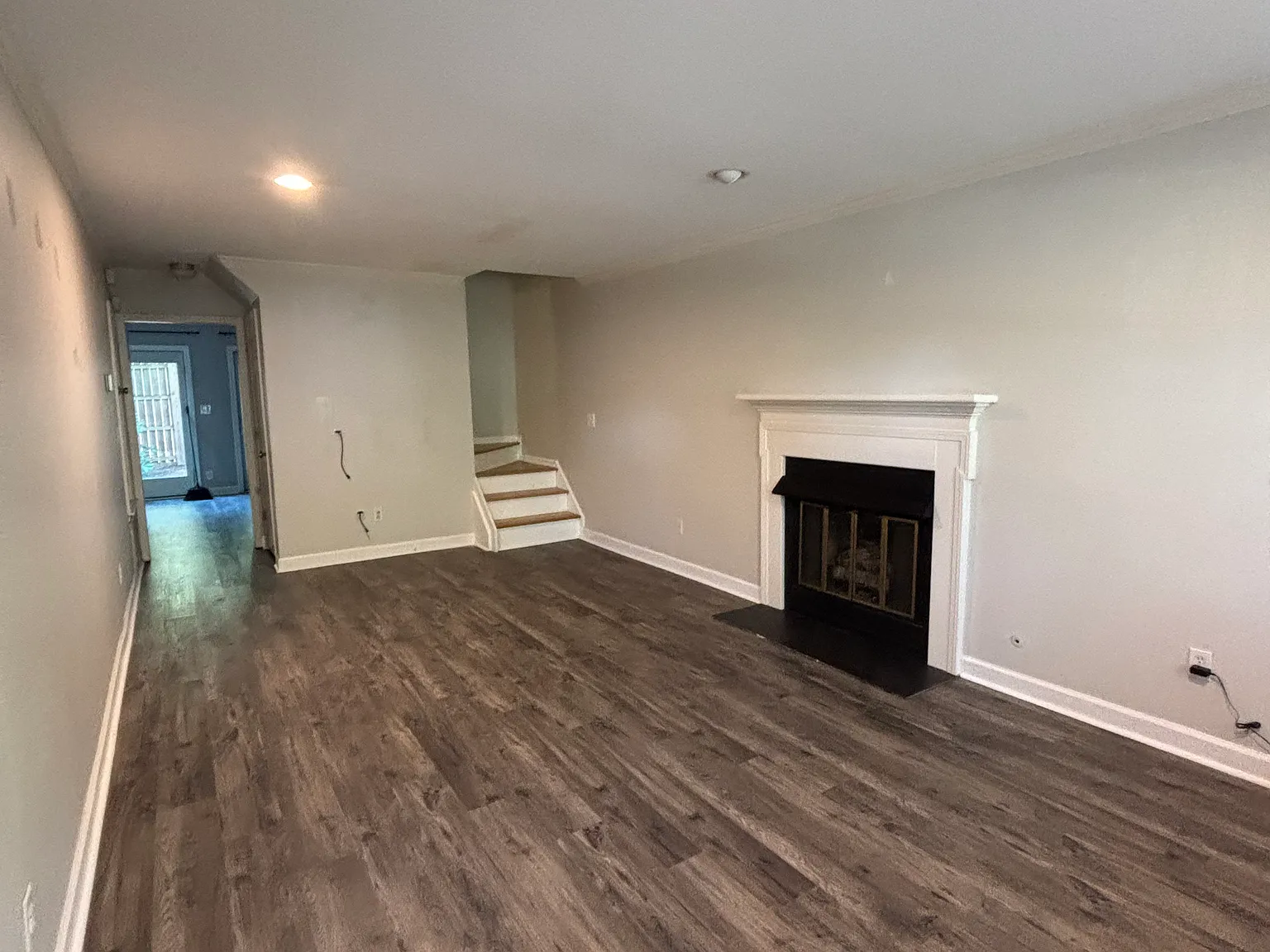 2 bed, 1794 sqft, $3,300 — Photo 2