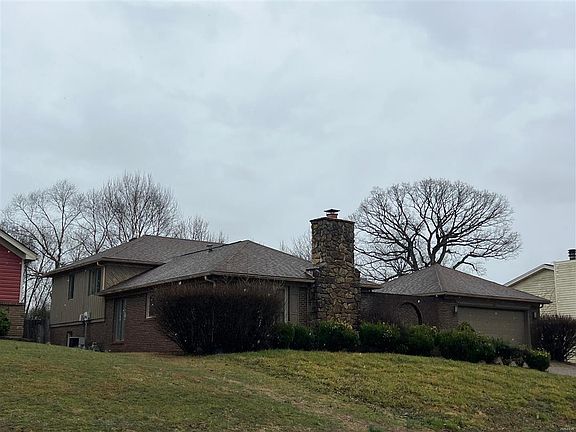 2nd image of 3017 Julian Dr