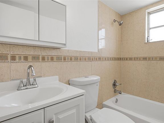 4th image of 6090 W Flagler St