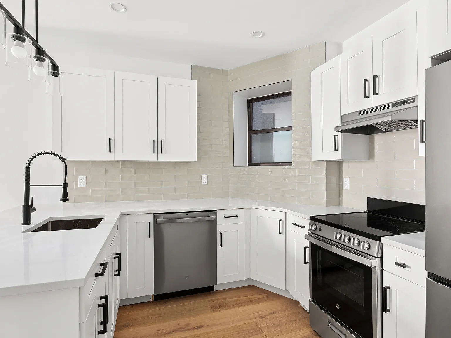 160 East 91st Street — Photo 2