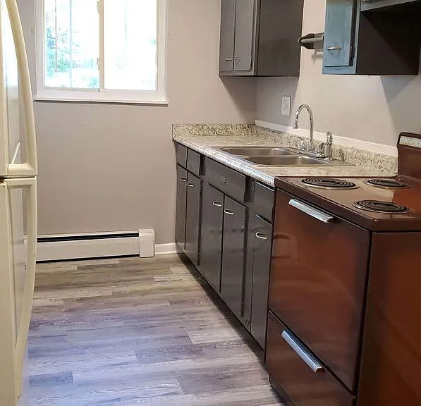27 W Parkwood Dr — Photo 7