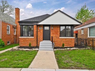 8449 S Euclid Ave, Chicago, IL, 60617