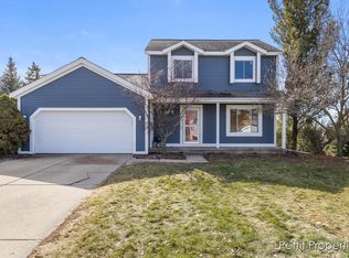 4933 Weatherstone Ln SE, Kentwood, MI 49508
