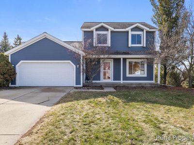 4933 Weatherstone Ln SE, Kentwood, MI, 49508