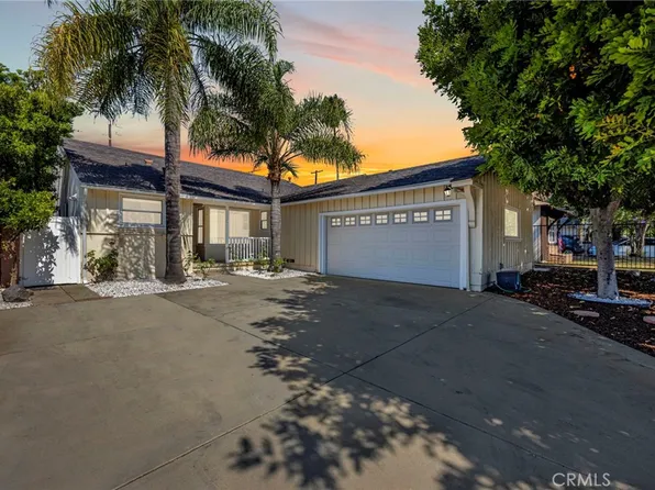 6945 Cedros Ave, Van Nuys, CA 91405