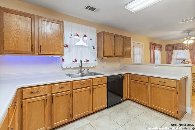5207 Wood Glen Dr — Photo 13