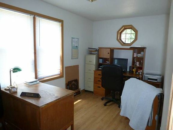 Bedroom/Office