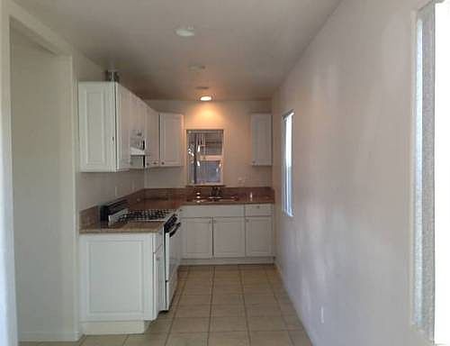 1st image of 133 N Oak St