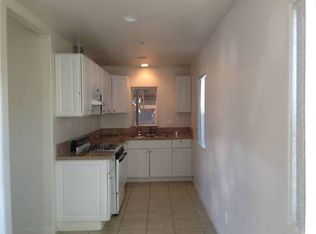 133 N Oak St, Santa Paula, CA 93060