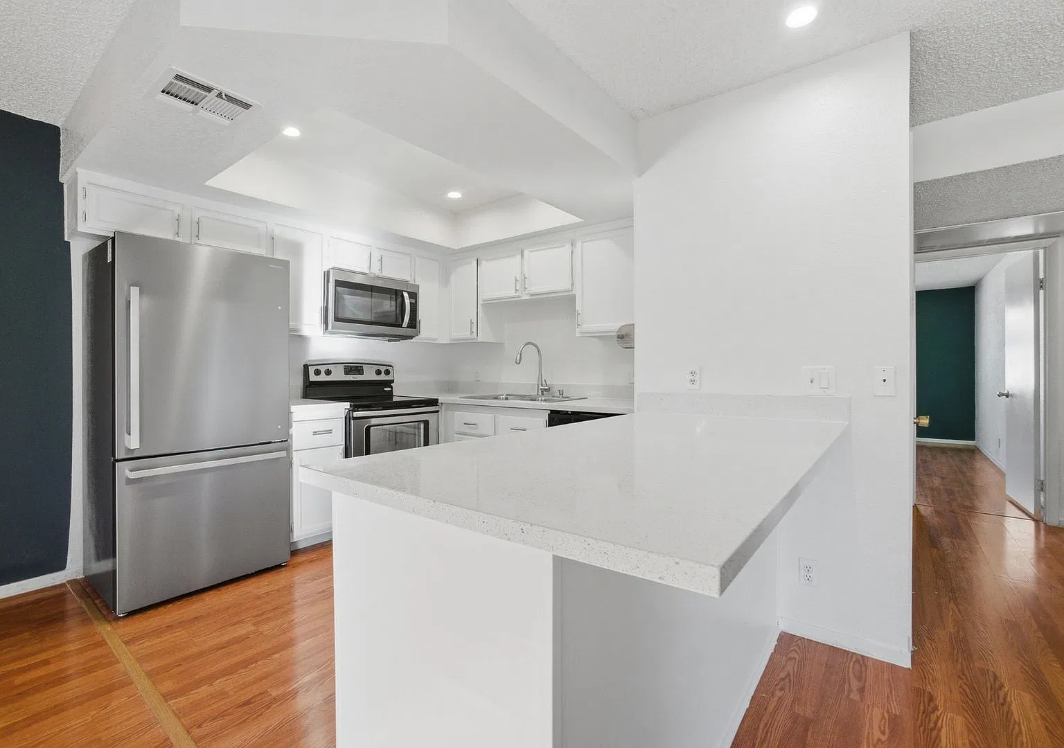 2-Bedroom Condo with Community Pool & Wood-Burning Fireplace — Photo 3