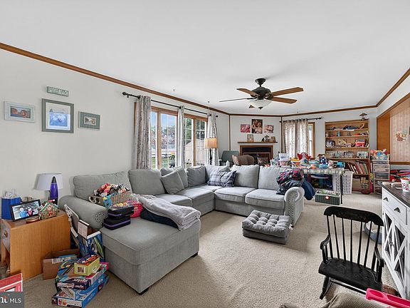 3rd image of 265 Beechwood Ave