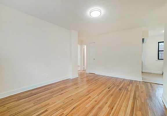 3rd image of 19-09 21st Ave #2B