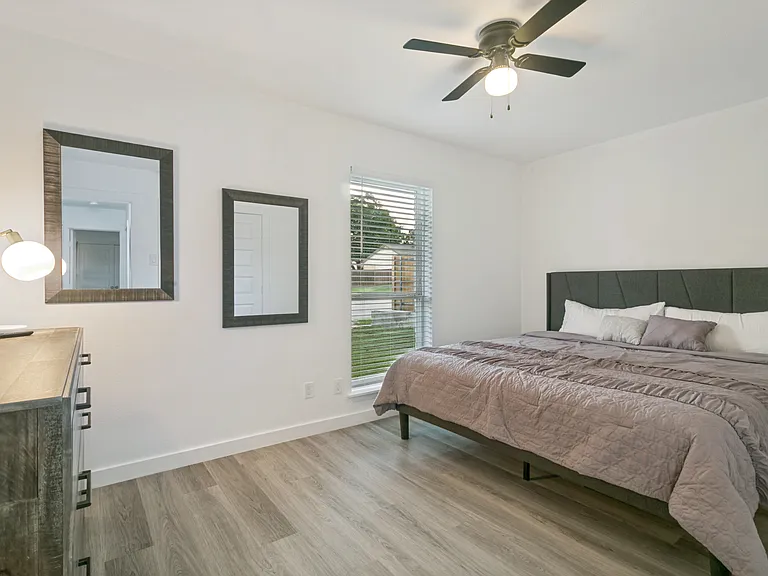 1273 Palisades Dr — Photo 11