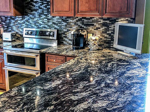 2nd image of 4233 Winding Brook Dr