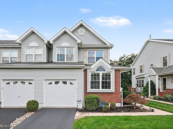 2nd image of 86 Forrest Ct