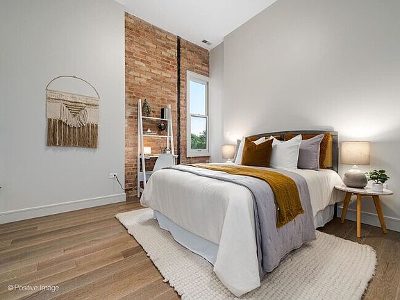 4th image of 1810 N Wells St #103