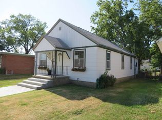 227 Hockaday St, Council Grove, KS 66846