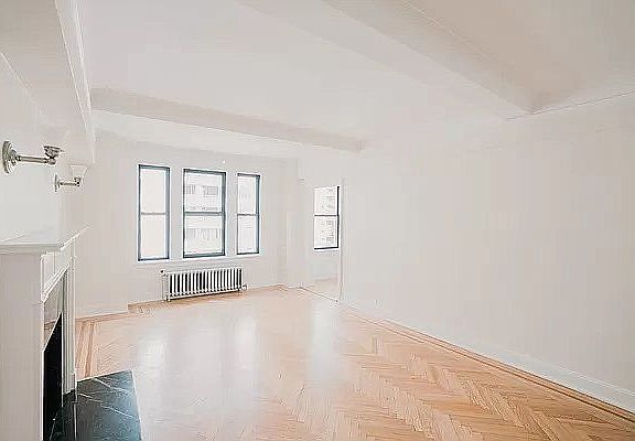 2nd image of 210 E 68th St APT 5I