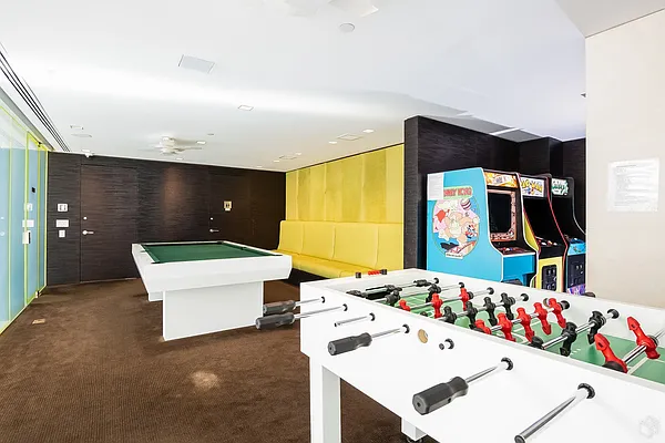 Rented by Halstead Real Estate | media 29