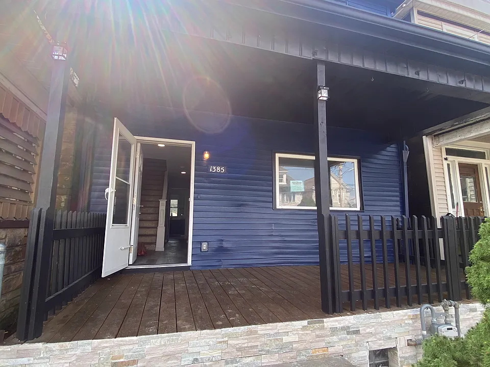 1835 5th Ave