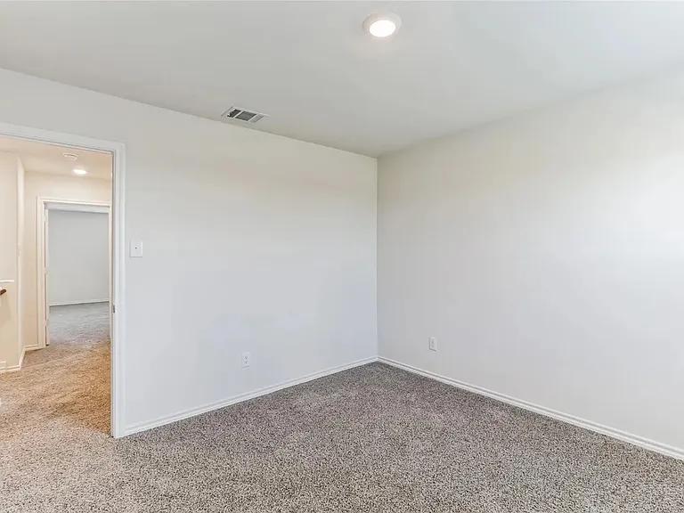 3124 Sweetwater Way — Photo 16