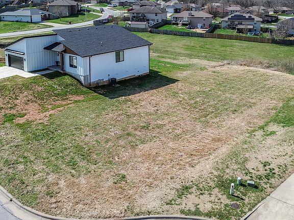 3rd image of 4497 N Toby Avenue