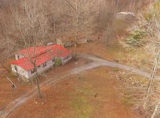 359 Earl Woodson Ln, La Follette, TN 37766