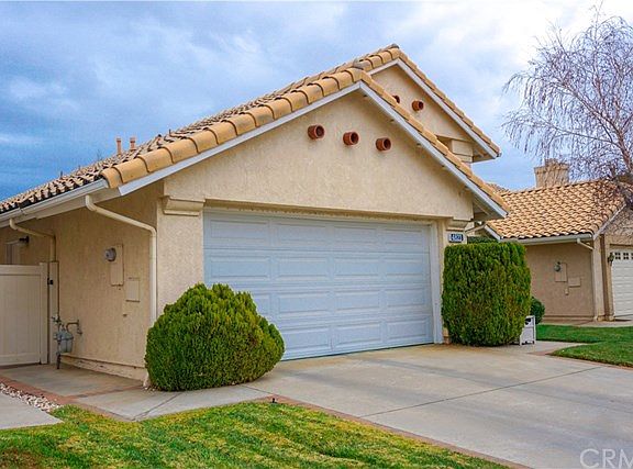 2nd image of 4823 Bermuda Dunes Ave