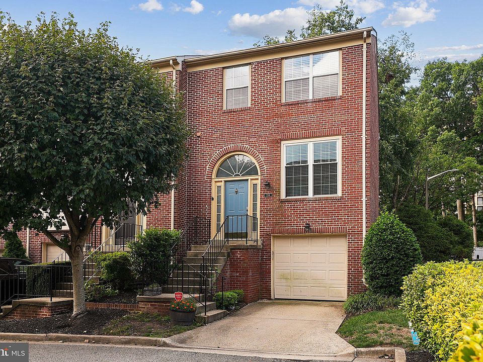 1st image of 334 Cloudes Mill Ct