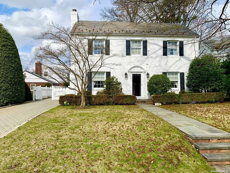 1st image of 119 Stewart Ave