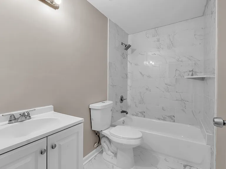 1577 S Highland St — Photo 10