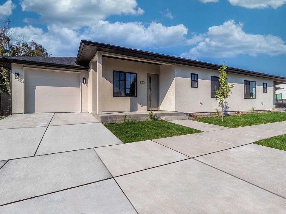 1st image of 950 Janimari Ct