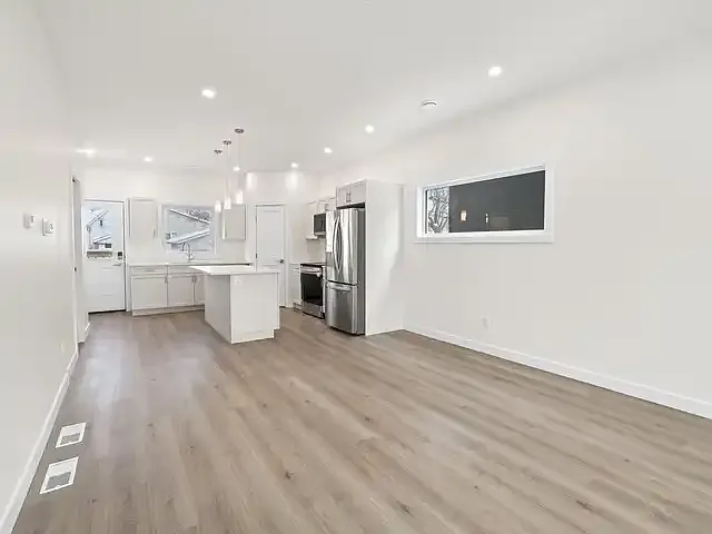 267 Devon Ave #1 — Photo 6