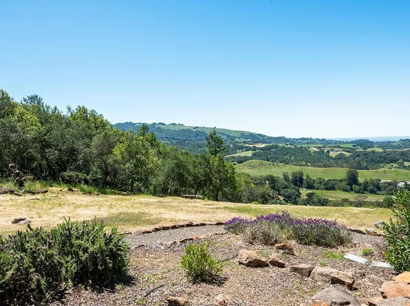 2920 Bardy Road, Santa Rosa, CA 95404