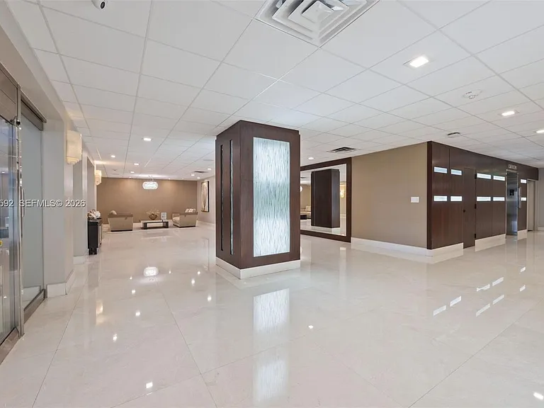 3500 Galt Ocean Dr #803 — Photo 34