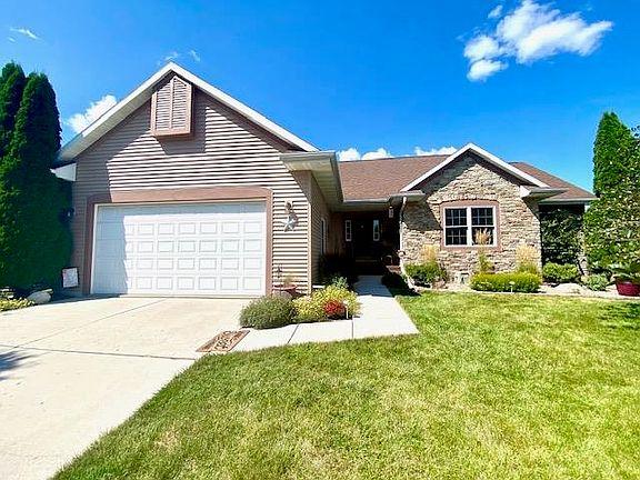 3rd image of 1207 Bruin Ln