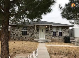 402 Riverview St, Carlsbad, NM 88220