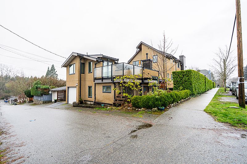 Vancouver House for rent - 5 Bedrooms — photo 34