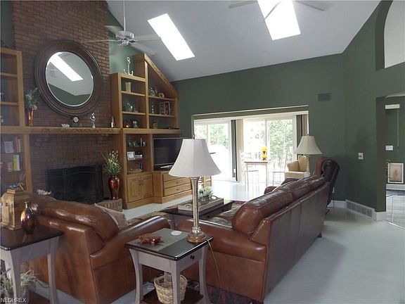 5th image of 1035 Brandywine Dr