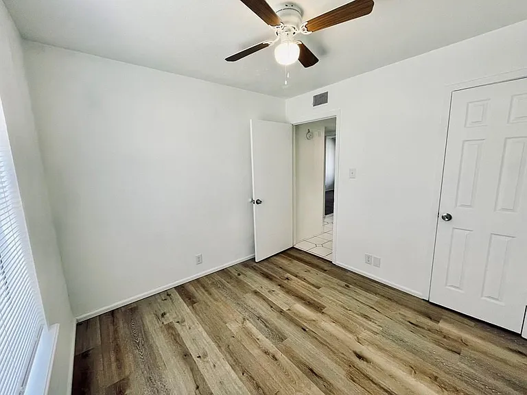 1203 Redwood Dr #A — Photo 11