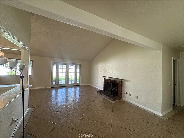 1792 N Ann St — Photo 18